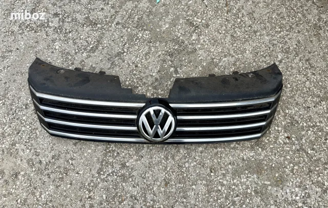 решетка с емблема VW Passat B7