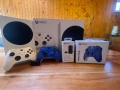 XBOX S с два контрлера, зареждаща батерия и гаранция , снимка 2