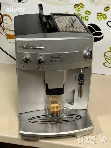 Кафемашина кафе автомат delonghi magnifica с гаранция, снимка 2 - Кафемашини - 54734401