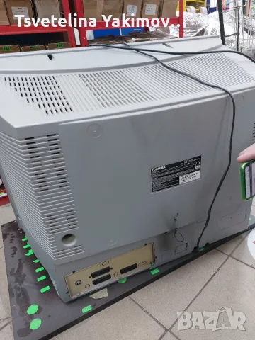 Телевизор Toshiba 29VH37P (29" Flat CRT 100Hz) — Перфектен за Ретро Гейминг!, снимка 5 - Телевизори - 55590442