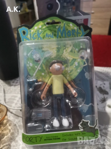 Екшън фигурка Morty (Rick and Morty) + Бонус Funko Pop Apex Legends