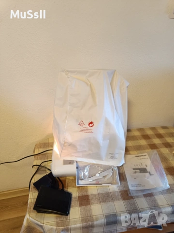 Шевна машина оверлог Medion MD 16600 – Като нов, снимка 6 - Шевни машини - 54189205