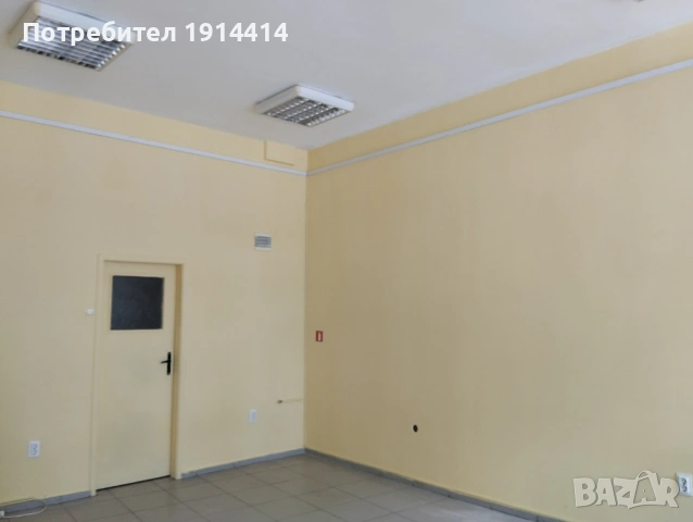 Луксозен магазин 35 кв.м. пътникопоток,голяма витрина, височина 3,60 м., светъл, две мивки,, снимка 7 - Магазини - 54780402