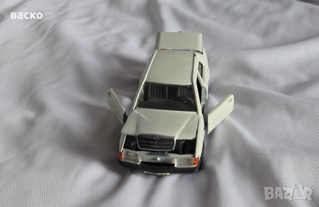 Mercedes Benz 190 190 E Cursor-Modell 1182 мащаб 1/35 Федерална Република Германия, снимка 4 - Колекции - 54194871