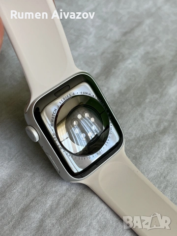 Apple Watch Series 6 44mm Silver + оригинален кабел, снимка 2 - Смарт часовници - 55189267
