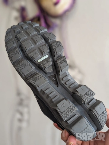 On Running Cloudventure Waterproof– специализирани водоустойчиви маратонки номер 39 , снимка 14 - Маратонки - 54932421