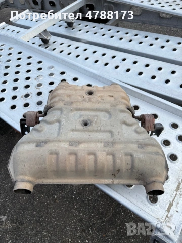 Средно гърне Jeep grand cherokee wk2 5.7