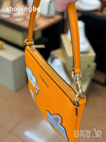Дамска чанта клъч Michael Kors Jet Set Travel, снимка 3 - Чанти - 54765415