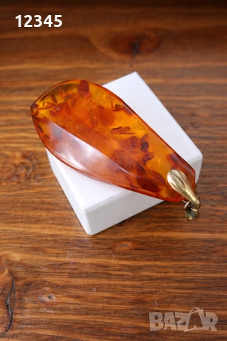 Превъзходен стар медальон/висулка кехлибар,  сребро , снимка 2 - Колиета, медальони, синджири - 54125605