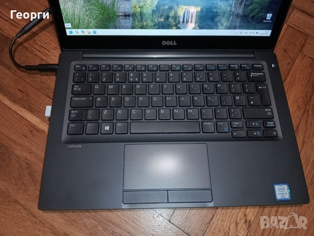 Продавам отличен Dell Latitude 7280 13" лаптоп с touch screen 8гб рам, 256гб ssd хард, i5 10th gen, снимка 2 - Лаптопи за работа - 55166230