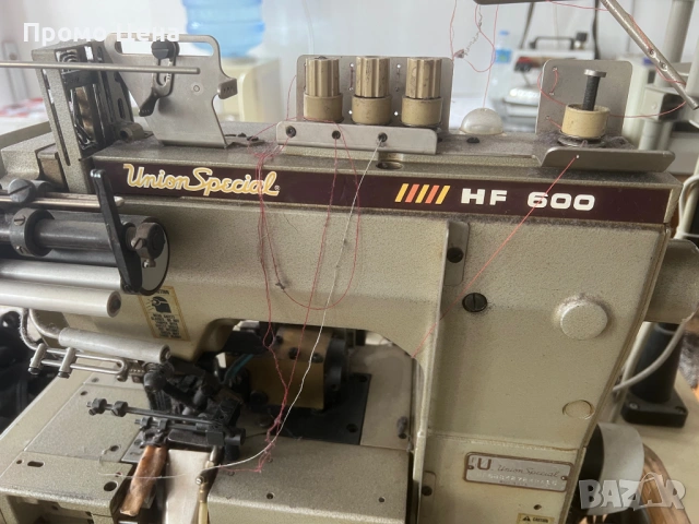 Union Special HF 600 Професионалнa Покривна шевна машина за шивашки цех, снимка 4 - Други машини и части - 54702828