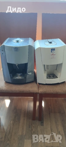 Кафемашини Lavazza Blue LB 1000 и LB 1100 с капсули, снимка 2 - Кафемашини - 53898721