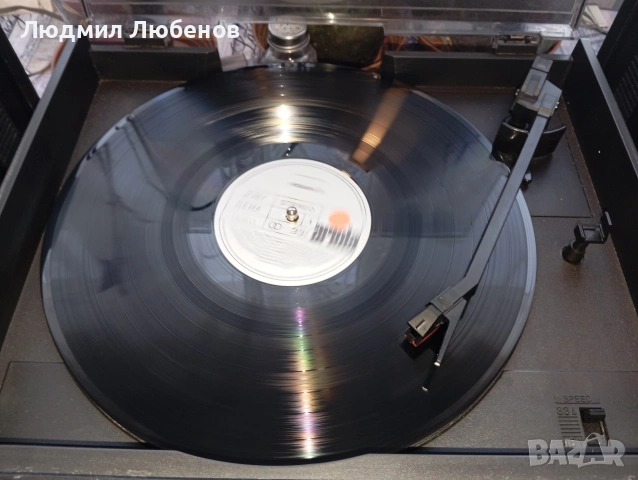 Ретро комбо грамофон ,касетофон и радио Universum, снимка 3 - Грамофони - 55155970