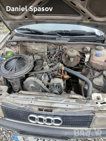 Продавам Ауди 80 цяла за части., снимка 10 - Автомобили и джипове - 55133047