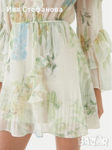 Нова разкошна елегантна  феерична парти коктейлна рокля флорален принт цветя Guess guess , снимка 11 - Рокли - 48223259