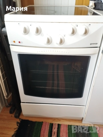 Готварска печка Gorenje (50 см) – Керамичен плот с 2 разширяеми зони