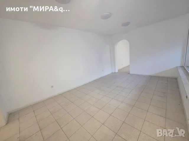 ОТЛИЧНА ЛОКАЦИЯ В ТОП ЦЕНТЪРА НА ХАСКОВО! | 55 КВ.М. | 48 600 € , снимка 3 - Магазини - 55653569