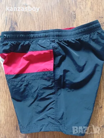 Tommy Hilfiger - юношески бански р-р 12-14г., снимка 7 - Детско бельо и бански  - 55669308