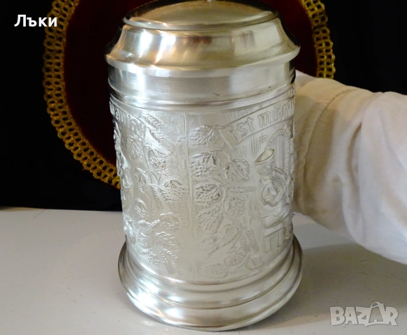 Калаена халба с релефна сватбарска картина 740 гр. , снимка 4 - Антикварни и старинни предмети - 55187995