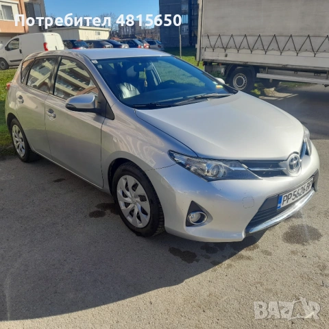 Продавам тойота аурс, снимка 2 - Автомобили и джипове - 54397428