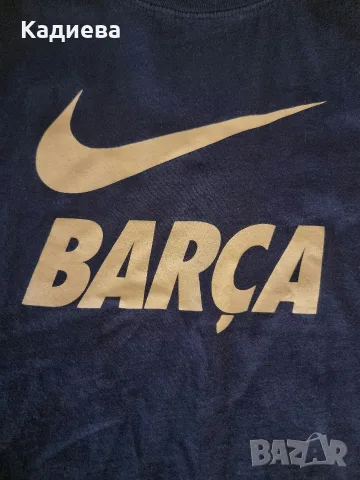 Оригинална тениска Nike FC Barcelona (подходяща за юноши и жени), размер XS– ЧИСТО НОВА, снимка 4 - Футбол - 55626356