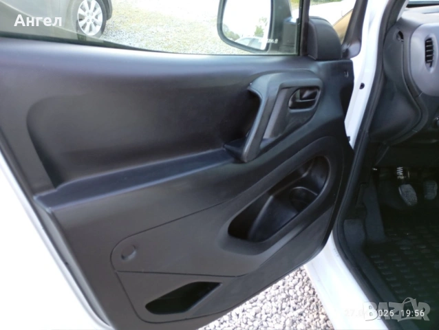 Продавам Пежо Партнер , снимка 9 - Автомобили и джипове - 54331345