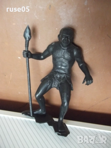 Фигура "Дивак с копие"