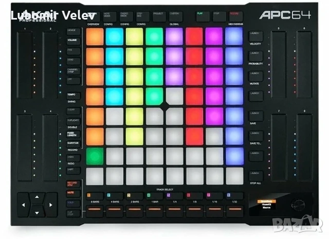 AKAI Professional APC64 MIDI Pad Controller + Decksaver Akai Pro APC64