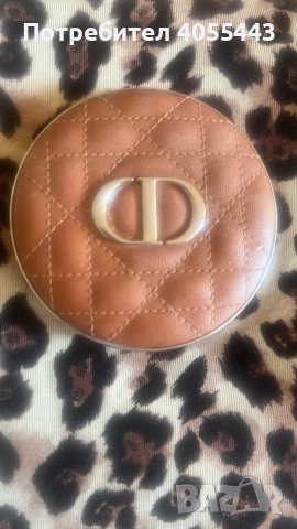 Маркови пудри и бронзант: Chanel, Dior, Guerlain, снимка 5 - Комплекти и лотове - 55160778