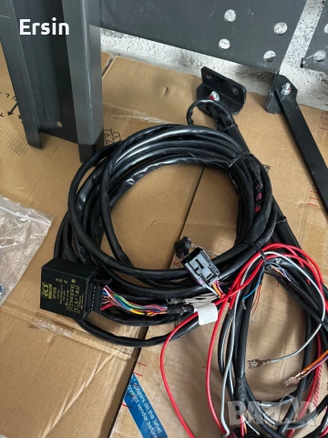 Оригинален Теглич LiNNEPE LAB 400 F за Кемпер (Свален от чисто нов Кемпер Hymer) , снимка 9 - Аксесоари и консумативи - 54655119