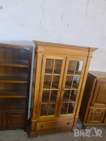 Класическа Витрина от Масивно Дърво (Дъб), снимка 11 - Секции и витрини - 54203228