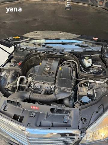 Mercedes C 180, снимка 13 - Автомобили и джипове - 54965289