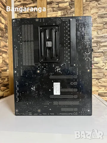 Легендарна дънна платка ASUS SABERTOOTH 990FX R2.0 (Socket AM3+) – Отлично състояние, снимка 9 - Дънни платки - 55467968