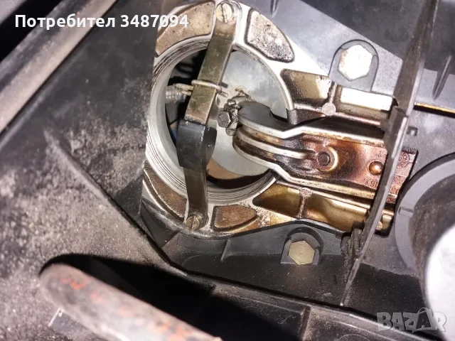 Гориво - инжекционен разпределител Audi 80/100/А6 С4, снимка 2 - Части - 55628833