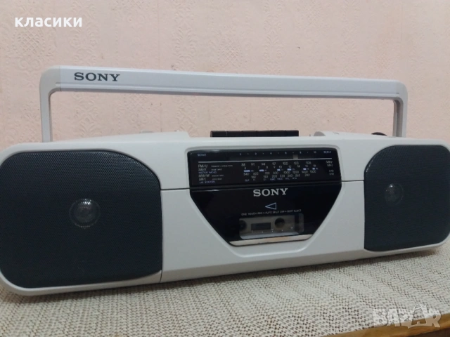 Радиокасетофон SONY, снимка 2 - Радиокасетофони, транзистори - 54789404