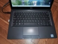 Продавам отличен Dell Latitude 7280 13" лаптоп с touch screen 8гб рам, 256гб ssd хард, i5 10th gen, снимка 2