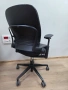 Steelcase leap v2 естествена кожа ергономичен офис стол, снимка 2