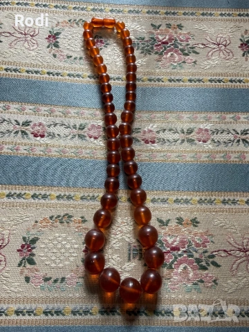 кехлибарен гердан натурален балтийски