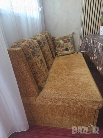 Кухненски ъглов диван, снимка 4 - Дивани и мека мебел - 54524394