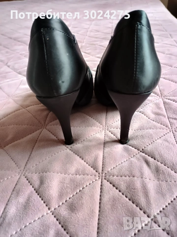 Черни сатенени обувки на висок ток, снимка 2 - Дамски обувки на ток - 54036413