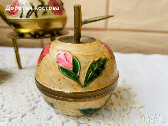 Красив месингов комплект от Англия с макове , снимка 3 - Антикварни и старинни предмети - 54437008