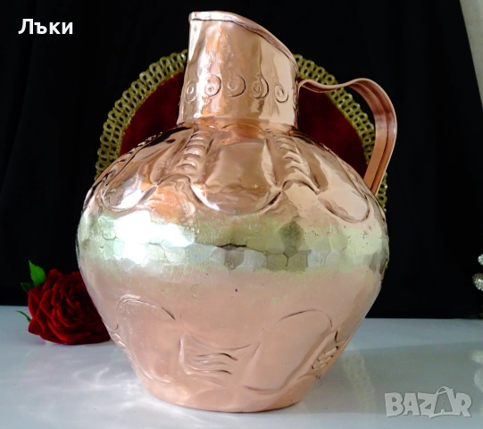 Медна кана за вино,стомна,чиста червена мед,позлата,печат. 