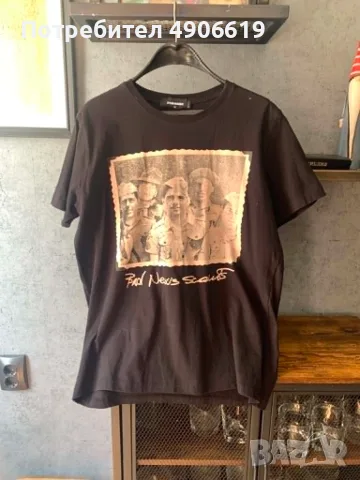 Ефектна черна тениска Dsquared2 (Размер XL) –Рядък модел Обличана броени пъти!, снимка 3 - Тениски - 55542410