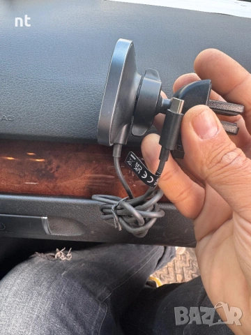 Spigen стойка(зарядно)за кола, снимка 7 - Аксесоари за Apple - 54049134