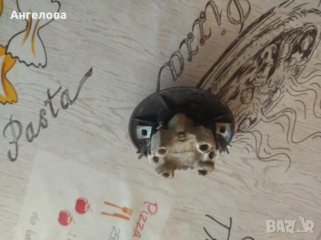Стар ключ бакелит, снимка 2 - Антикварни и старинни предмети - 52146194
