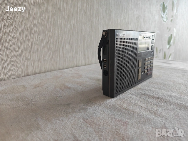  Sony ICF-7600DS, снимка 2 - Радиокасетофони, транзистори - 54618543
