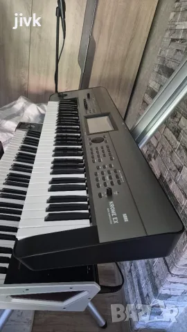 Продавам Корг Кроме-ЕX, снимка 4 - Синтезатори - 55313135