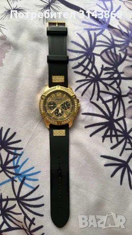 Часовник GUESS W1132G1