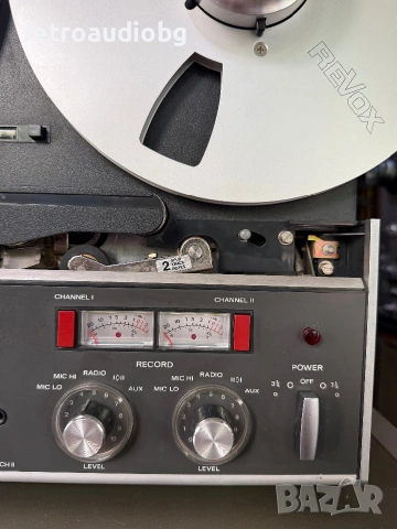 🔈Колекционерски ролков магнетофон REVOX A77 - 2 - писти + ролки + напове + капак🔈, снимка 5 - Декове - 55015450