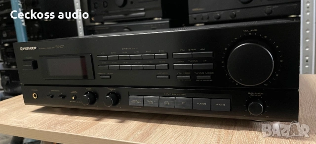 Pioneer SX-227 Stereo Receiver / Отлично състояние / Напълно работещ / Vintage Hi-Fi, снимка 2 - Ресийвъри, усилватели, смесителни пултове - 54662032